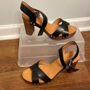 Antonio Melani wooden heel